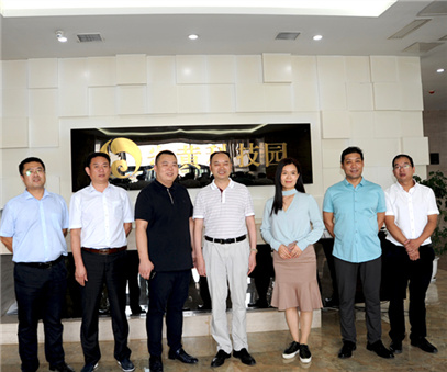 开元集团与华人集团进行深入交流互访