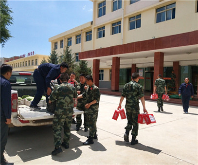 一家亲│兴海铜鑫慰问部队官兵，共话军企团结鱼水情